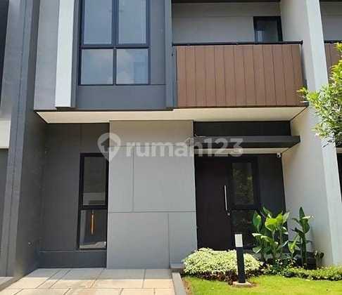 Disewakan Rumah Baru Summarecon Crown Gading Bekasi Disewakan Rumah Baru Summarecon Crown Gading Bekasi