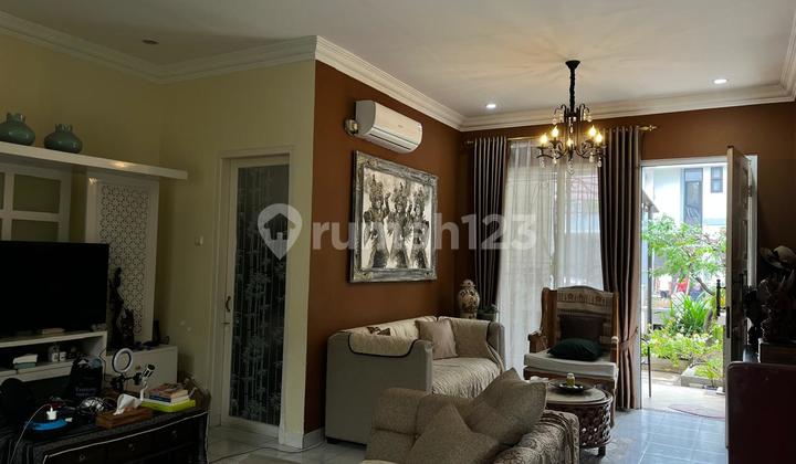 Jual cepat harga  termurah rumah bagus 2 lantai siap huni semi furnish di legenda wisata  cububur 2