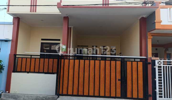 For sale, move-in ready newly renovated house, south-facing.