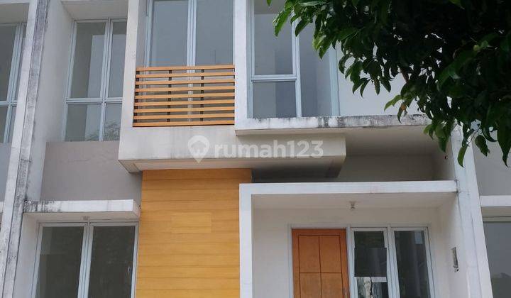 Rumah Cantik 2 Lantai Di Jual  1