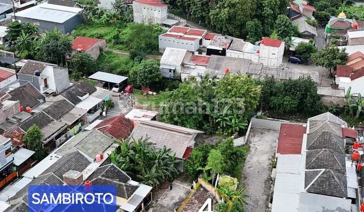Karya Husada House in Sambiroto, in front of Unimus, Ketileng Road Karya Husada House in Sambiroto, in front of Unimus, Ketileng Road