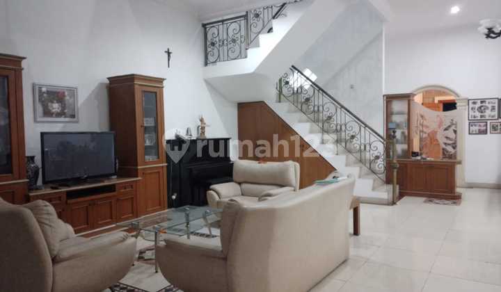 Rumah di Walet Elok Dekat Singapore School, Bina Bangsa Pik