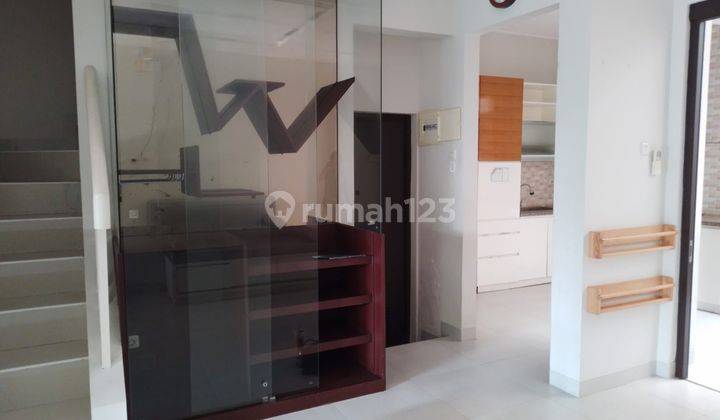 Rumah Casa Jardin Dekat Mall Ciputra, Mall Daan Mogot 2