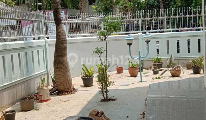 Rumah Hoek di Belakang Mall Ciputra Tanjung Duren Grogol 2