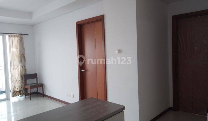 Condominium Greenbay 2BR Hoek Semi Furnish 2