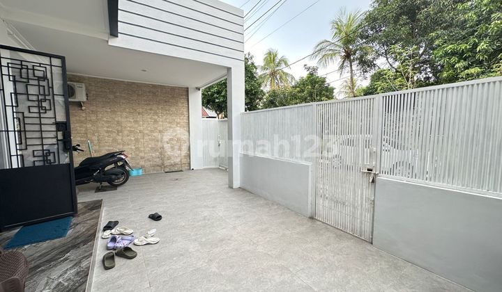 Rumah di Citra 5 Depan Taman Dekat RS Ciputra Sekolah Cinta Kasih