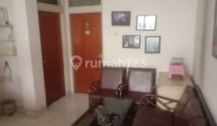 Rumah di Kernolong Senen 2 Lantai SHM Dekat Rs Kramat