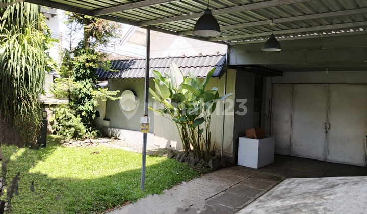 Dijual Cepat Rumah Kuno Bagus Terawat Ori Belanda Daerah Elit Gunung Gunung Klojen Malang Kota Cocok untuk Huni/ Usaha Resto Cafe Klasik,Klinik Kecantikan, Guest House, Investasi Passive Income Banyak Peminat untuk Disewa Dekat Ijen Boulevard, Jalan Kawi,