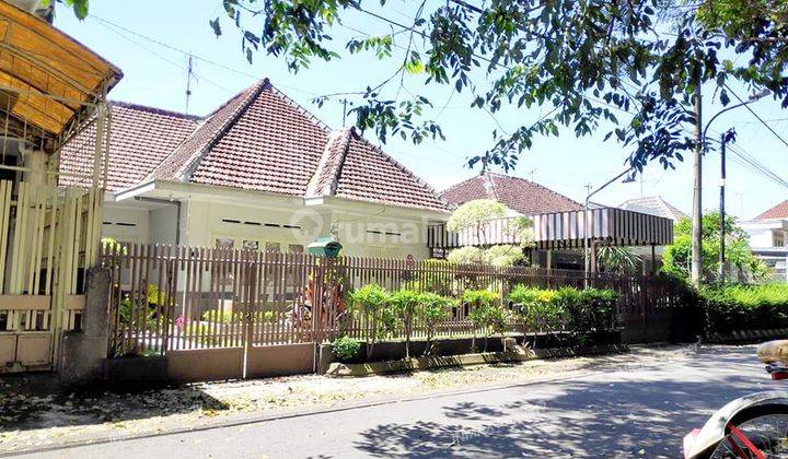 Jual Rumah Kuno Malang Asri Terawat Siap Huni Murah kota lama 2