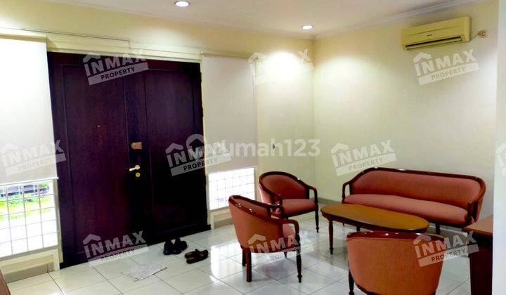 Sewa Rumah Bagus Luas Kawasan Elit dekat Ciputra World& Shangrila Hotel Sby Barat Semi Furnished  7