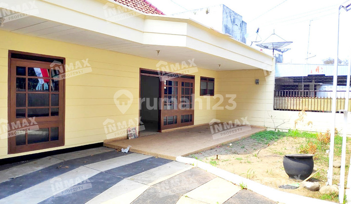 Dijual Rumah Murah Kuno, Terawat Daerah Favorit Kepulauan Malang Dekat Alun2, Rsi Aisyiyah,rkz,sma 5,sanmar Nego Keras