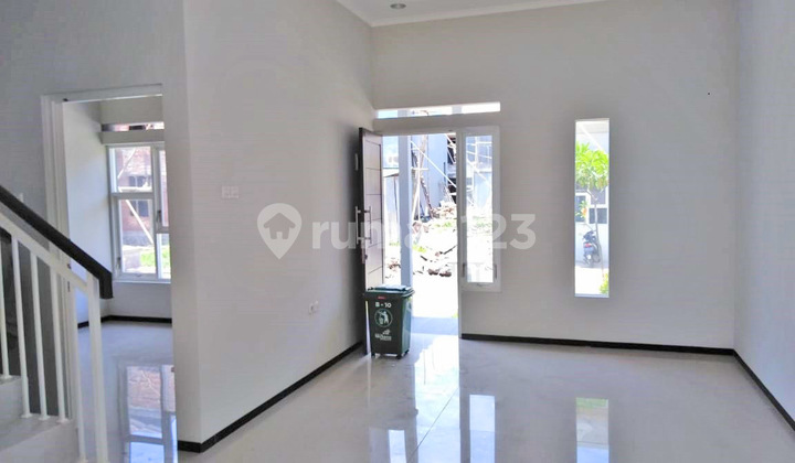 For Sale: 2-Story House, Good and Cheap, Ready to Occupy, Ikan Ikan Suhat Area, Blimbing, Near Ub Campus, Polinema, ABM, Hwa Ind, KPR Available. 2