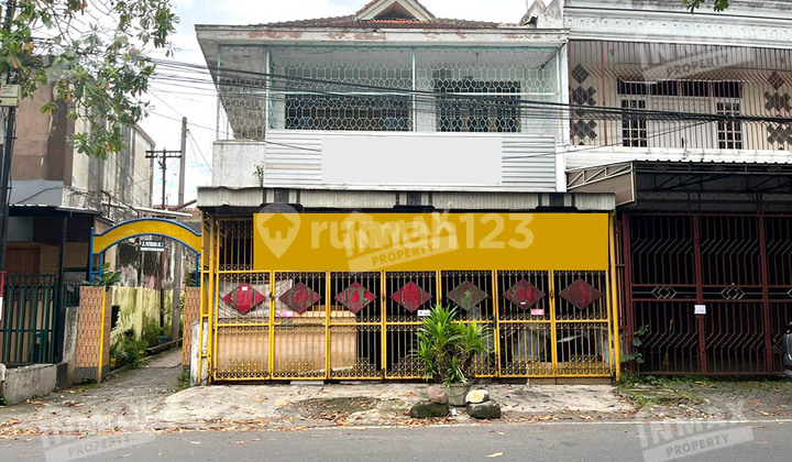 Dijual Rumah 2Lt Nol Jalan Raya Pahlawan Klojen Malang Kota Cocok untuk Huni Maupun Usaha Dekat Rs Saiful Anwar, Pasar Klojen, Oro Oro Dowo, Avia Supermarket Harga Nego Dijual Rumah 2Lt Nol Jalan Raya Pahlawan Klojen Malang Kota Cocok untuk Huni Maupun Usaha Dekat Rs Saiful Anwar, Pasar Klojen, Oro Oro Dowo, Avia Supermarket Harga Nego