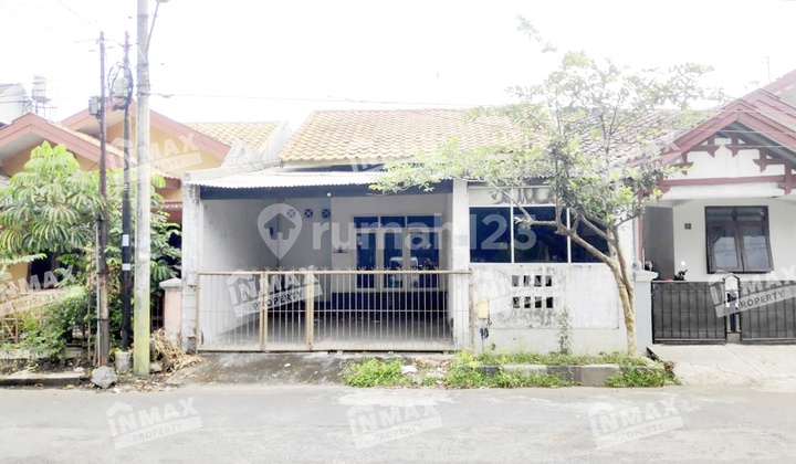 Dijual Rumah Harga Termurah Bawah Pasaran Hitung Tanah Sulfat Blimbing Malang Kota Selangkah Ke Priyo Sudarmo,mc D.row Jalan Lebar Depan Taman,ada Ruang Kantor/usaha