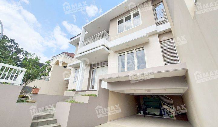 Disewakan Rumah Mewah& Luas 415m, 2lt Villa Puncak Tidar,ada 5 Kamar,kolam Renang,garasi 4mbl Cocok Untuk Huni,usaha,kantor,guest House Dekat Elpico,machung 2