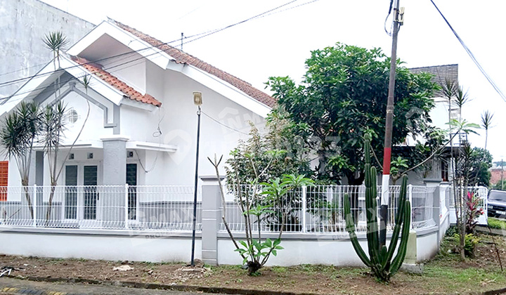 Disewakan Rumah Siap Huni& Luas Di Araya Pbi Mlg Dekat Binus  1