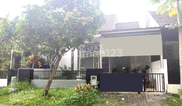 For Rent: Minimalist House Ready to Occupy in Elite Araya Golf Estate Near Club House, Binus Campus, Araya Mall, Quick Access to Toll Exit, Raya A Yani, Blimbing & Well-Maintained.