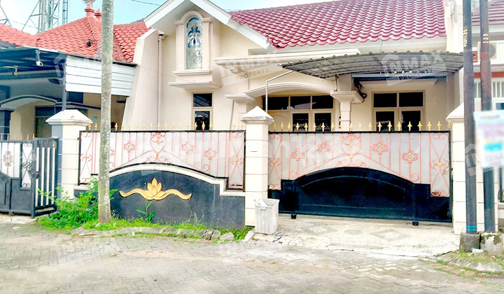 Affordable Rental, Ready to Occupy House in Tidar Housing, Malang, Near Wesley School, Ma Chung, Lailai Supermarket, Elpico. Well-Maintained, Facing East.