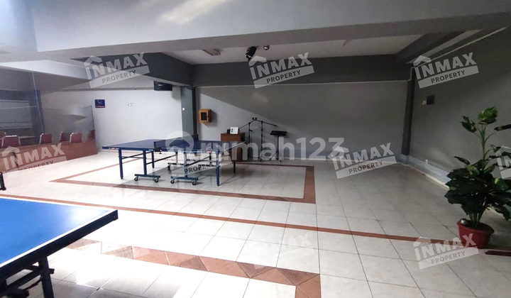 For Quick Sale: 4 Adjacent Affordable 3-Storey Shophouses, Zero Start, Nginden Raya Street, Strategic for Various Businesses: Restaurant, Cafe, Expedition, Clinic, Salon, Detailing, Office. Includes Spacious Parking Area, Negotiable Price.