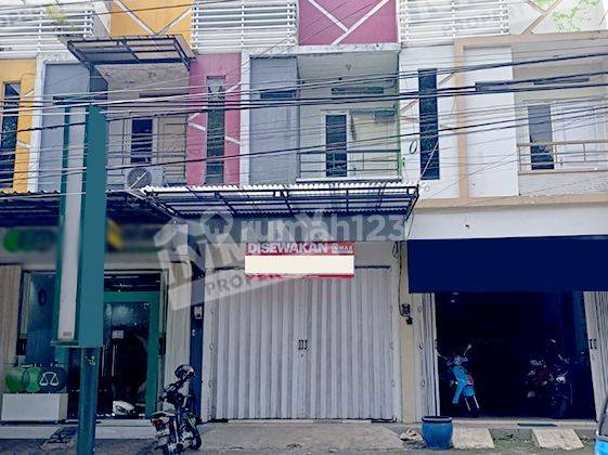 Disewakan Ruko 2lt Strategis Pinggir Jalan Raya Tawangmangu Dekat Pasar,celaket,suhat Bagus Siap Usaha Traffic Ramai 1