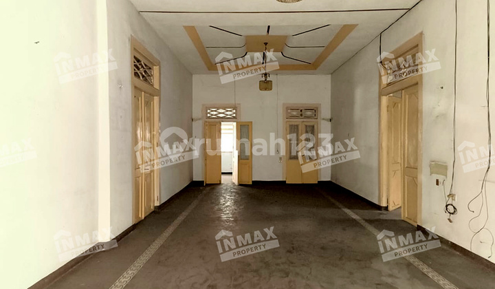 Dijual Rumah Kuno Nol Jalan Raya Pasar Besar Dekat Alun Alun Kota Cocok Usaha Kuliner,toko,apotek,kantor,bank.bisa Dibangun Ruko Harga Nego Keras