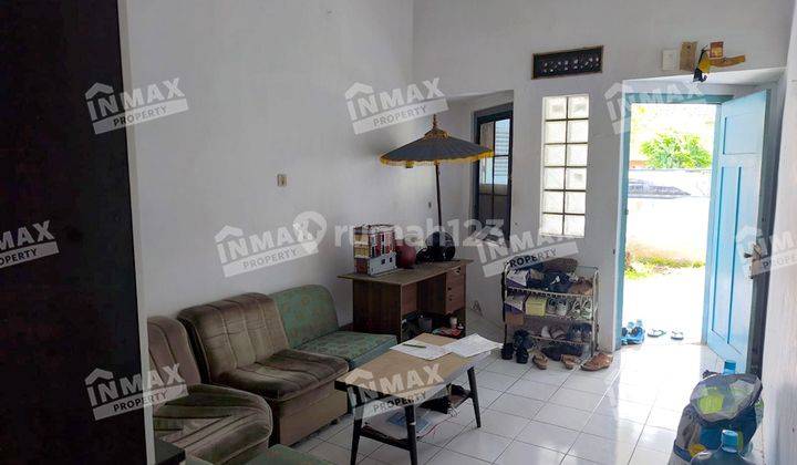 Dijual Rumah Luas Semi Kuno Daerah Buah2 Dekat Jalan Kawi,superindo,smak Sanmar,mog Mall,cyber Mall,kampus Unmer 2