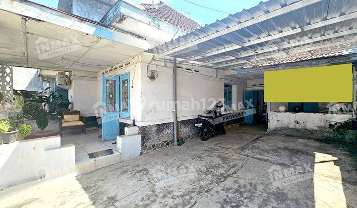 Dijual Rumah Luas Klasik Termurah 7 Kamar Dekat Superindo Alun2 1