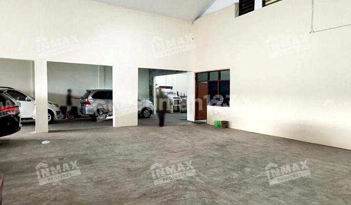 For Sale Warehouse Area 1000 Strategic Location Suitable for Showroom & Office For Sale Warehouse Area 1000 Strategic Location Suitable for Showroom & Office