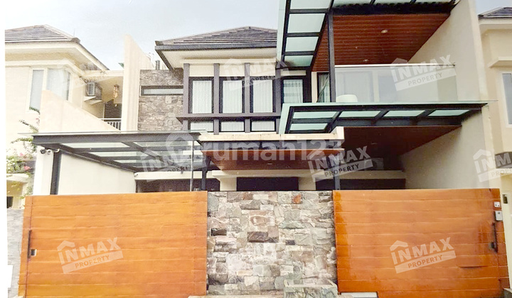 Dijual Rumah 2,5 Lantai Minimalis Modern Rooftop Rungkut Furnish 