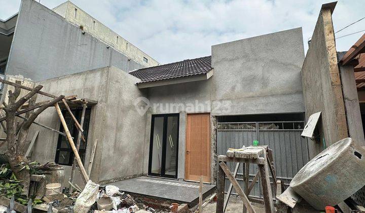 Rumah Baru Modern Minimalis Selangkah ke Kota Bandung 1