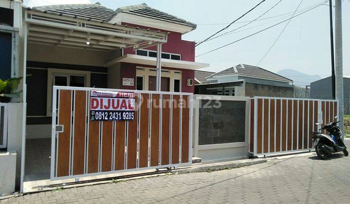 Dijual rumah Pinus Regency,kota bandung  1