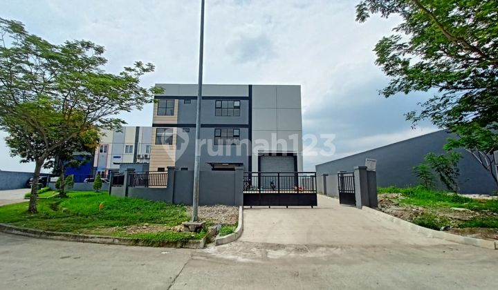 DISEWAKAN GUDANG BARU DALAM KAWASAN DEKAT DENGAN TOL DISEWAKAN GUDANG BARU DALAM KAWASAN DEKAT DENGAN TOL