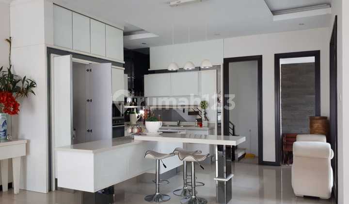 Disewakan Rumah Mewah Full Furnished Di Sayap Setiabudi 1