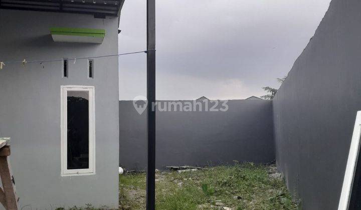 Di jual rumah dalam komplek tanah nya besar di Jalan ngumban surbakti medan 3