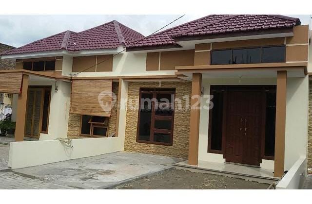 Di jual rumah di Jalan gaperta ujung medan helvetia. 1
