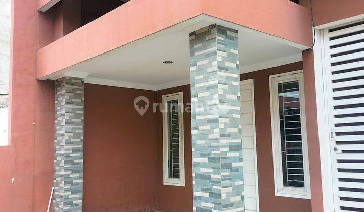 Di jual rumah 2 lantai cantik non komplek di jalan STM medan 6