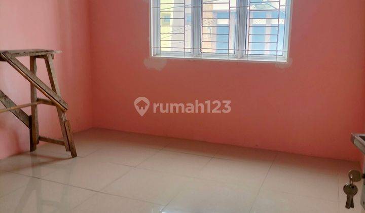 Di jual rumah 2 lantai cantik non komplek di jalan STM medan 21
