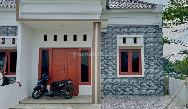 Rumah komplek di Medan Johor desain cantik material berkualitas. 1