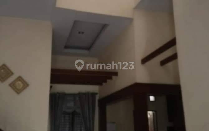 Di jual rumah 2 lantai murah dalam komplek dekat sekolah Prime One School  2