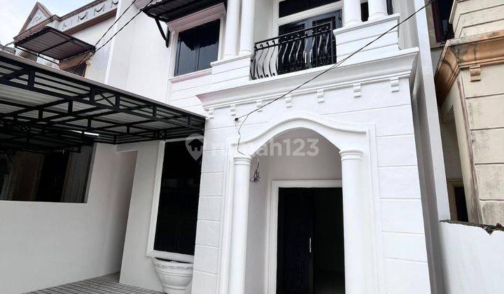 Murah nih rumah 2 lantai ukuran Tanah besar dekat Padang bulan medan. 1