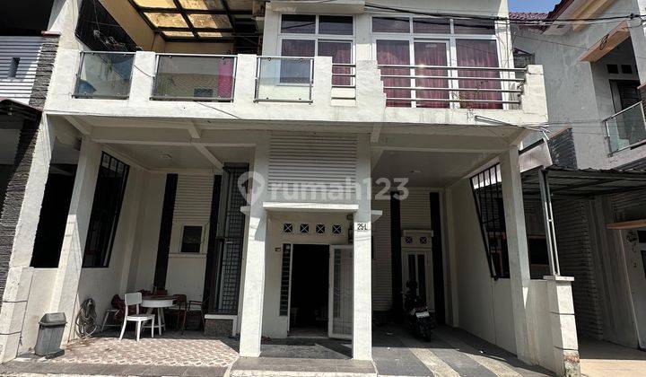 Rumah komplek di pusat kota Medan baru jalan SEI Asahan. 1