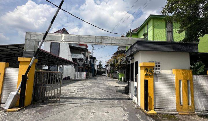 Rumah komplek di pusat kota Medan baru jalan SEI Asahan. 2