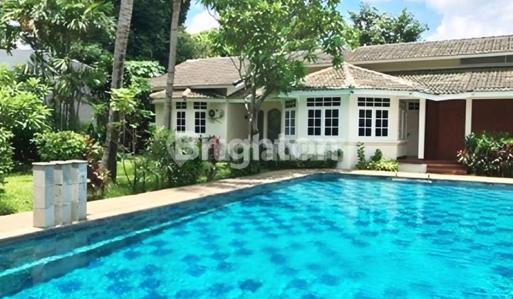 RUMAH MEWAH PAVILION & KOLAM RENANG DI MENTENG DALAM JAKSEL RUMAH MEWAH PAVILION & KOLAM RENANG DI MENTENG DALAM JAKSEL