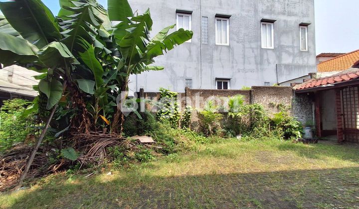 Tanah Luas Harga NJOP Bonus Rumah Tua 2 Lantai di Pejaten Timur 2