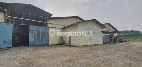 Warehouse Area 1,560 M² Strategic Location Citeureup Ready for Operation