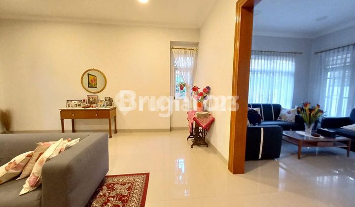 House in Hook Position Ready to Live In Near Kramat Jati Main Market East Jakarta House in Hook Position Ready to Live In Near Kramat Jati Main Market East Jakarta