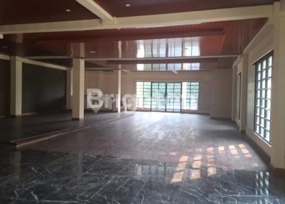 3-STORY BUILDING IN THE STRATEGIC AREA OF GANDARIA, SOUTH JAKARTA 2