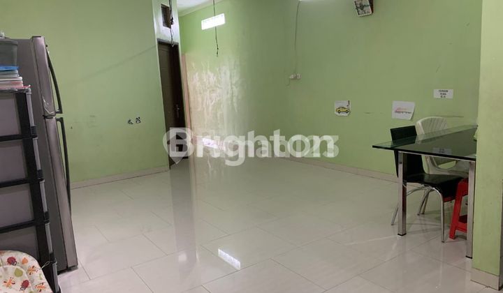 Spacious Strategic House Suitable for Residence & Business in Teluk Gong 2