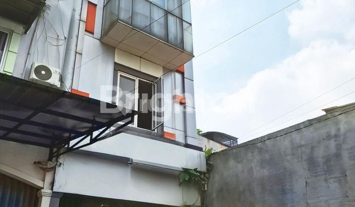 4.5-Story Ready-to-Use Shop House – Strategic Location in Pejaten Barat, South Jakarta