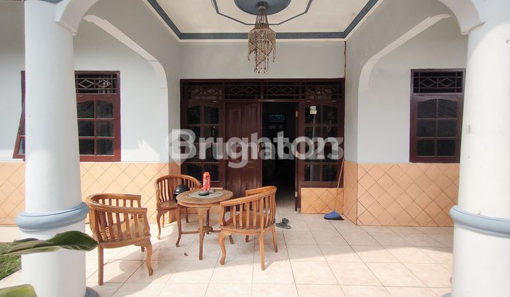 Spacious Strategic Garden House Near Margonda Toll Gate, Depok 2